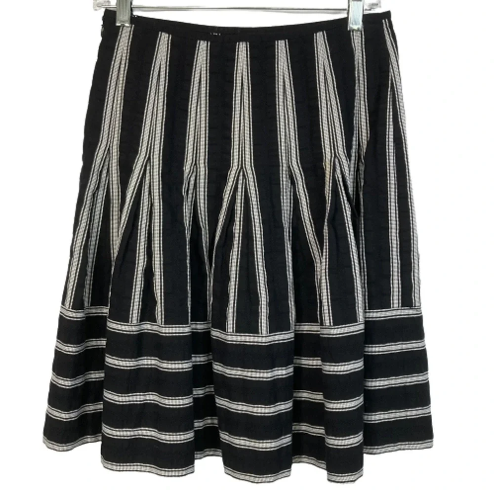 Talbots‎ Petites Skirt Womens Sz 2P Black White Striped Cotton Pleated A-Line